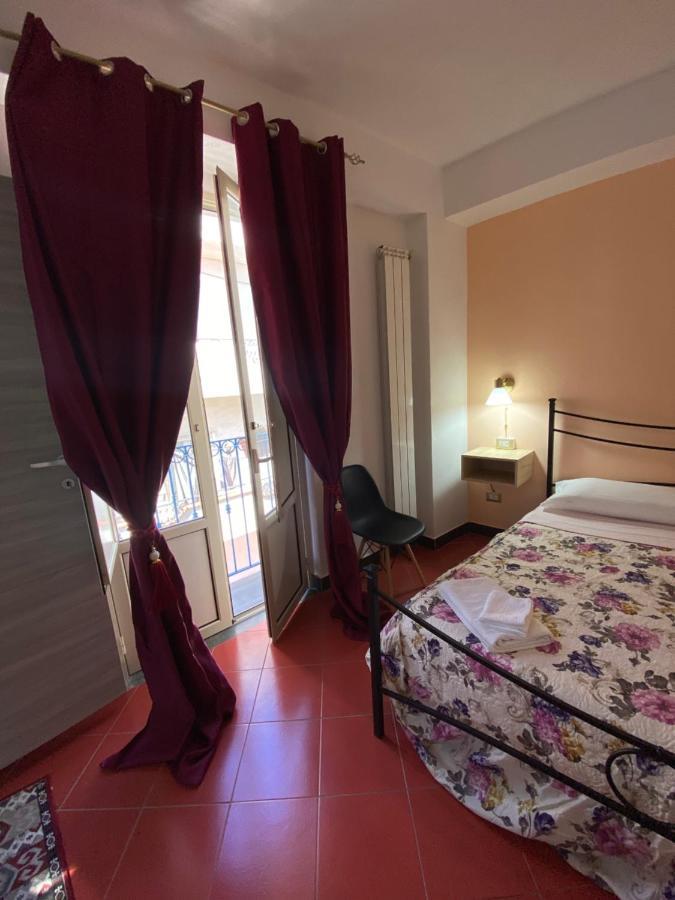 Taormina'S Sun Panzió Kültér fotó