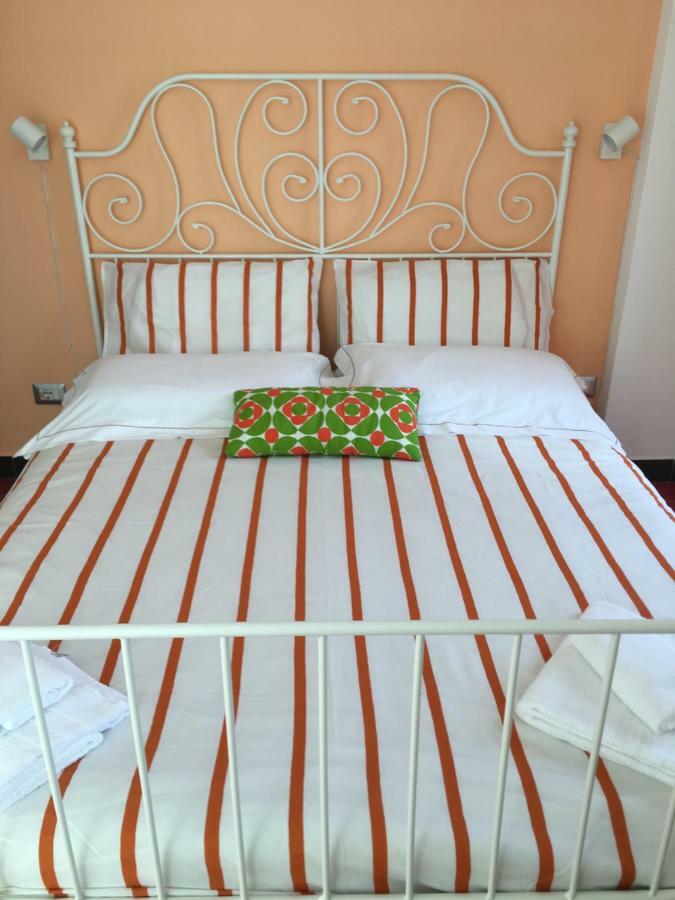 Taormina'S Sun Panzió Kültér fotó
